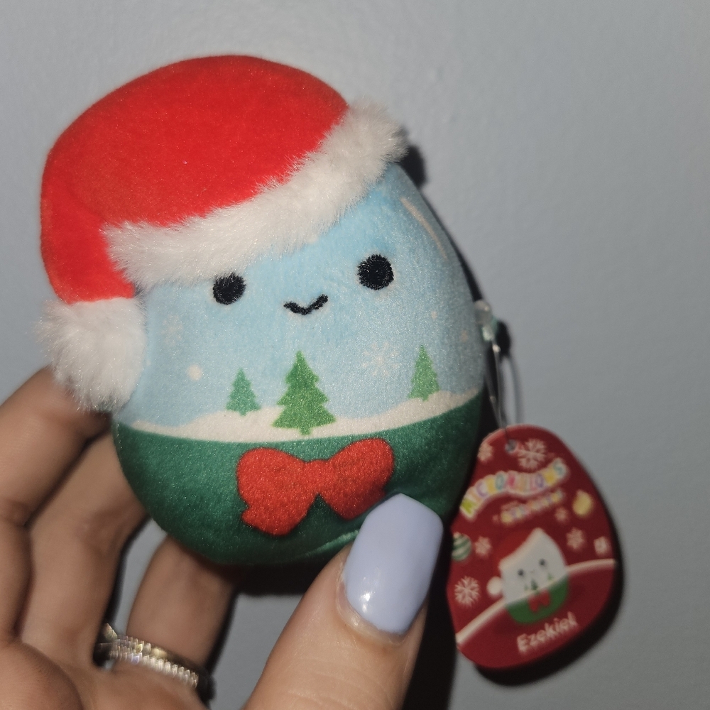 NWT Squishmallows Ezekiel The Snowglobe Micromallow Holiday Plush with Santa Hat